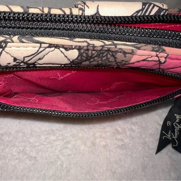 Vera Bradley Turn lock zip around Wallet - Pink, Brown, White preowned - Picture 5 of 5